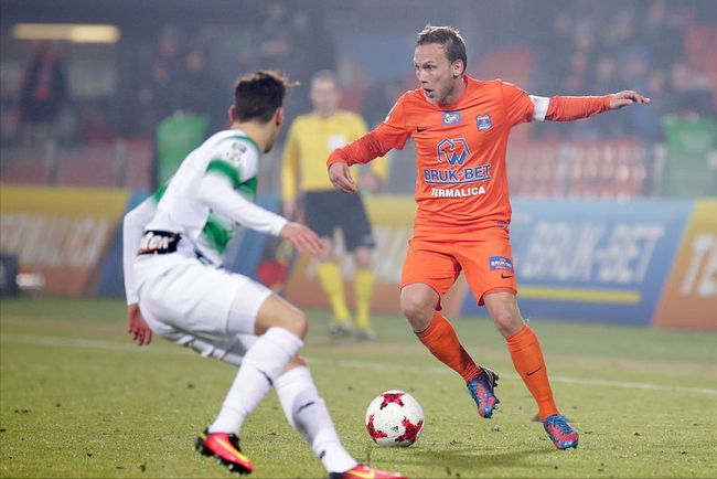 都承载着球 都承载着球