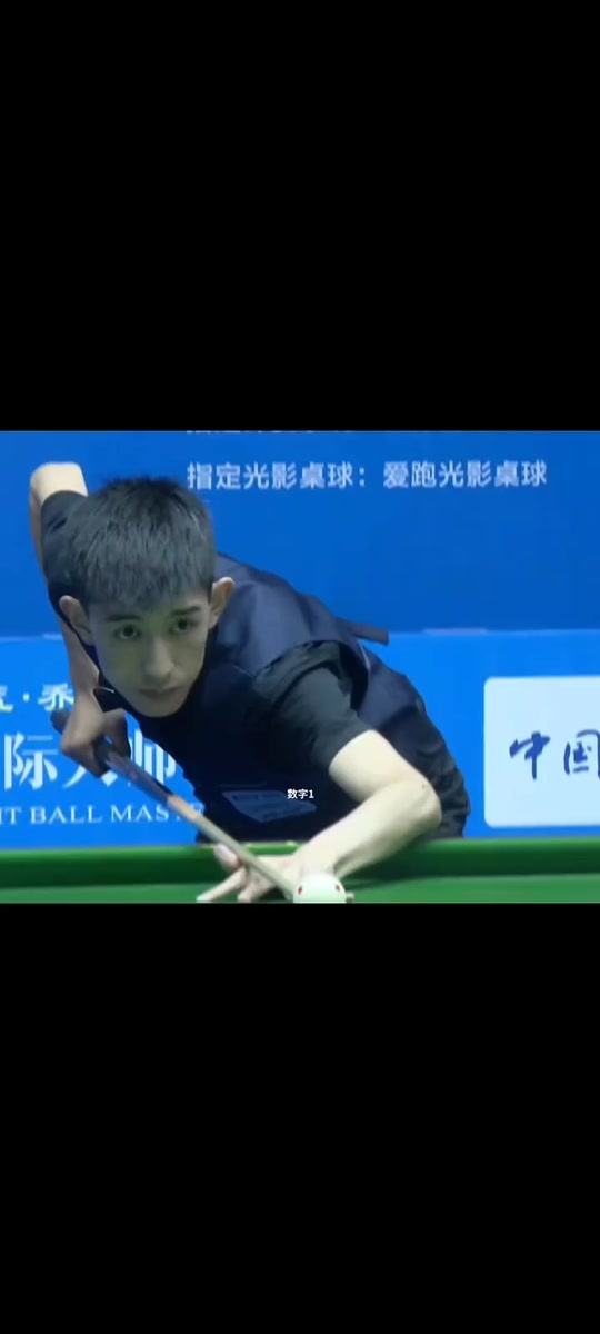 在去年的一 在去年的一