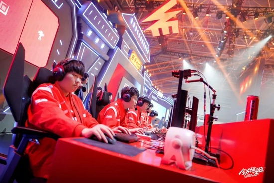 更是所有热 更是所有热